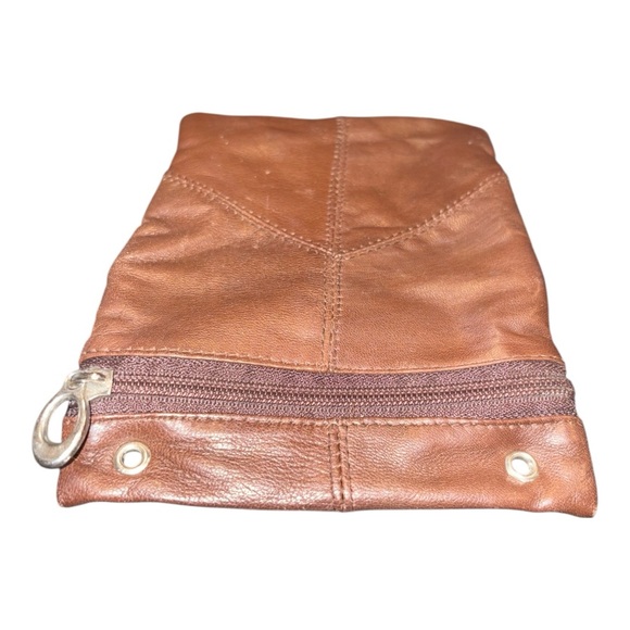 Marshal Leather Travel Pouch 3 zip pockets and one snap. Missing strap. B18 - Picture 5 of 9